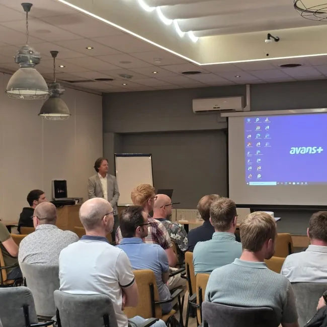 Afstudeersessies en borrels voor de Master of Pipeline Technology opleiding